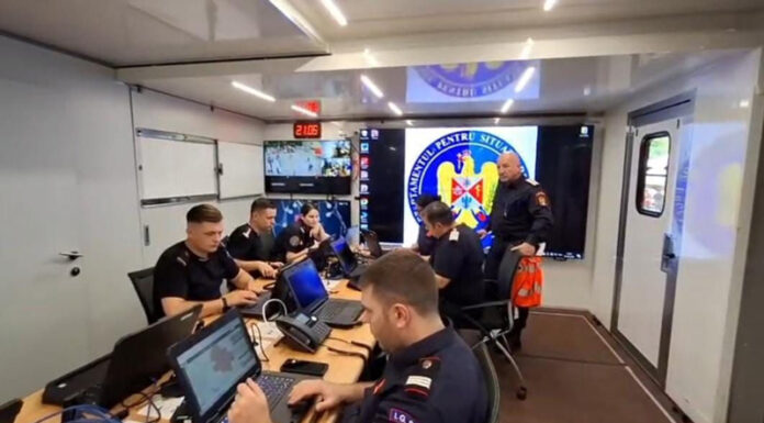 Exercițiu de amploare: Zeci de pompieri din Gorj au răspuns la simularea unui cutremur major și au plecat în Capitală