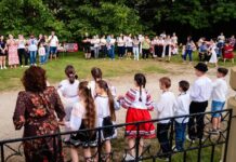 Participanți din trei județe la Festivalul „În vale pe Cărtior”
