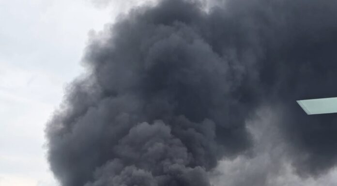 Pompierii au stabilit cauza incendiului cu degajări mari de fum în Târgu-Jiu