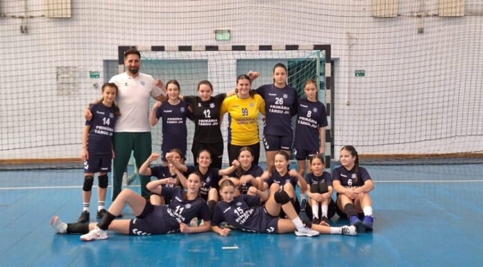 Junioarele 4 au început meciurile de la Brașov