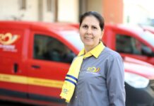 Uniforme moderne pentru angajații Poștei Române