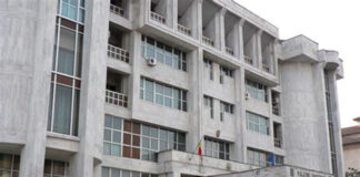 Condamnat după ce a intrat cu mașina, cu intenție, în două persoane, soț și soție