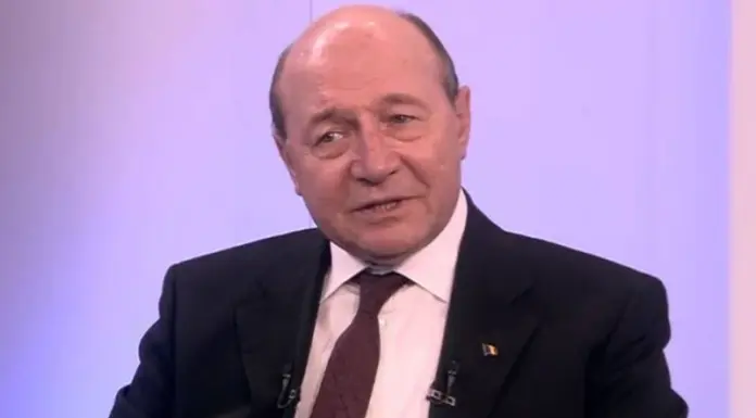Traian Băsescu, internat într-un spital din Paris
