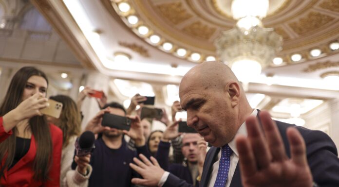 Se taie voucherele de vacanță, sporurile și indemnizațiile de hrană