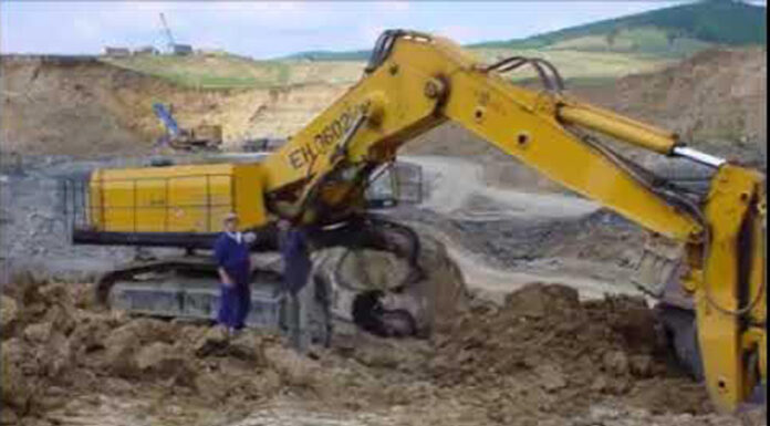 Apel către pensionarii din CEO: Când Dumnezeu îți dă o palmă cu brațul de la Promex, rămâi acasă!