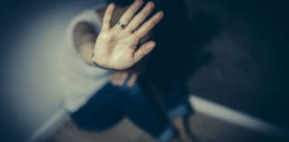 Scandal între soți, în parcarea unui local din Dănești