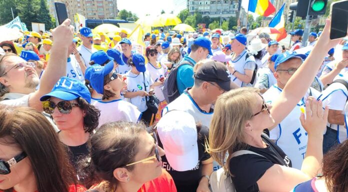 Sindicatele din Educație vor protesta luni în fața Parlamentului