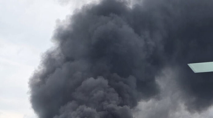 Incendiu cu degajări mari de fum în Târgu-Jiu