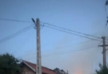 VIDEO: Incendiu puternic în Runcu: Două case, cuprinse de flăcări