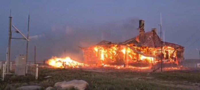 Stație meteorologică din România, distrusă de un incendiu