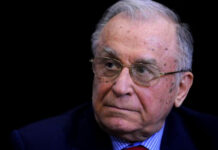 Ion Iliescu, la secția ATI a spitalului SRI