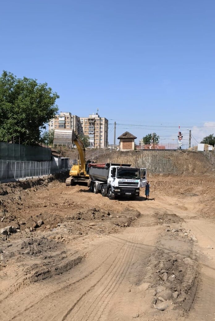 Târgu Jiu: Lucrări în grafic la pasajul de pe Ana Ipătescu