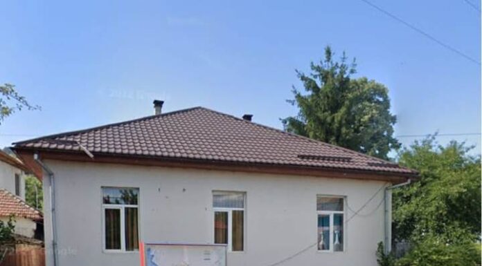 Bani de la Guvern pentru școala din Dobrița