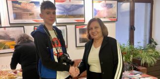 Un elev din Târgu Jiu lansează mâine o lucrare științifică despre cutremurele din Gorj