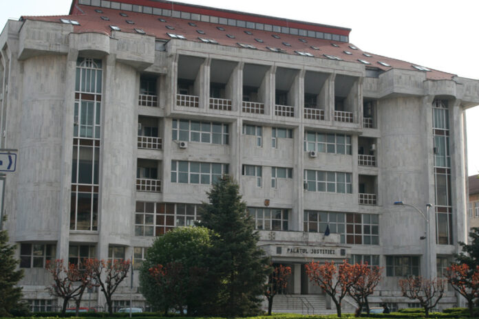 Decizia judecătorilor pentru bărbatul acuzat că a violat o studentă și pentru complicii lui