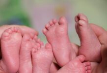 O tânără din Baia de Fier a adus pe lume tripleți