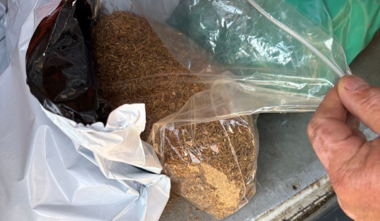 VIDEO: Tânăr reținut după o acțiune a Direcției Regionale Antifraudă Târgu-Jiu