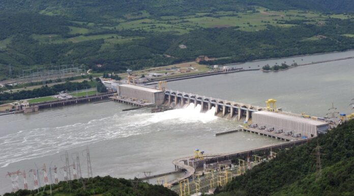 Hidroelectrica stochează energie