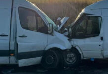 Șoferul unui microbuz de marfă, din Gorj, mort într-un accident în Mehedinți