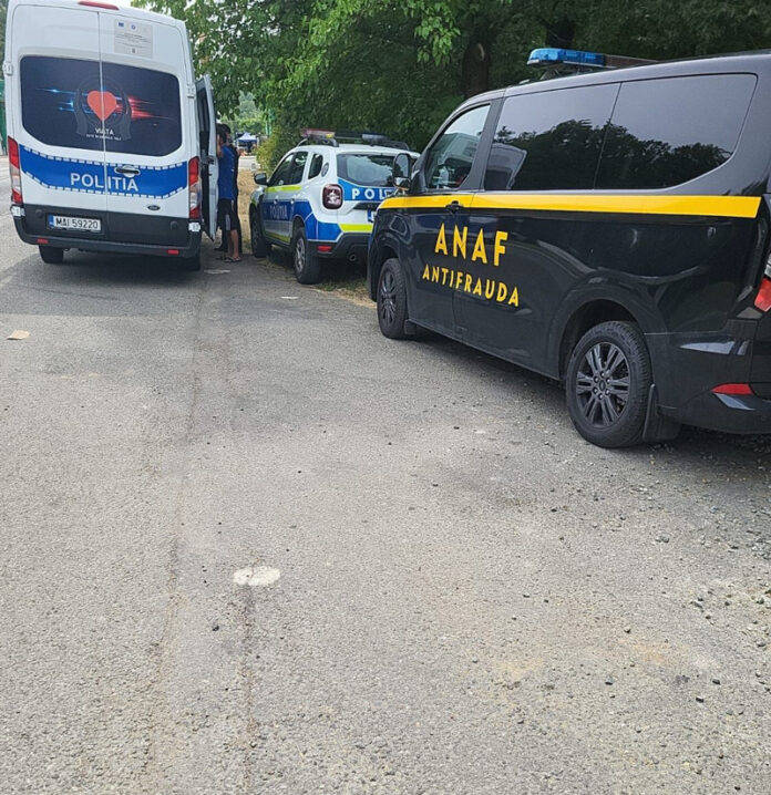 Acțiune de amploare a IPJ, ANAF și RAR, în Gorj: Microbuze pentru transport internațional de persoane, scoase din circulație