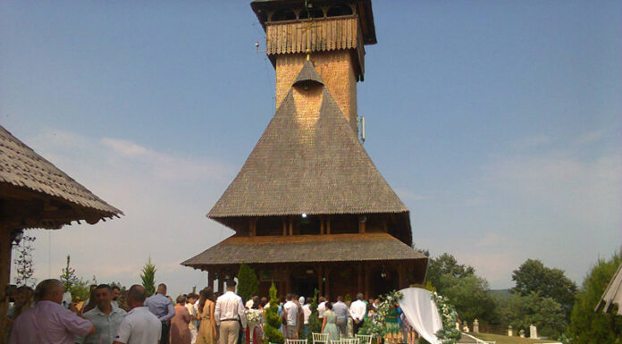 Mitropolitul Olteniei a început omagierea pastorației familiei creștine – ,,Cununia este o legătură dumnezeiască, sfântă, care prin Mântuitorul Hristos dăinuieşte şi în viaţa de dincolo de această existenţă”!