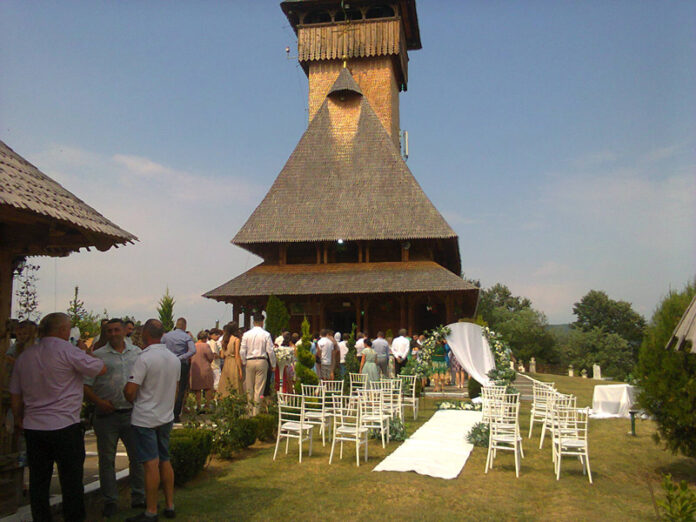 Mitropolitul Olteniei a început omagierea pastorației familiei creștine – ,,Cununia este o legătură dumnezeiască, sfântă, care prin Mântuitorul Hristos dăinuieşte şi în viaţa de dincolo de această existenţă”!