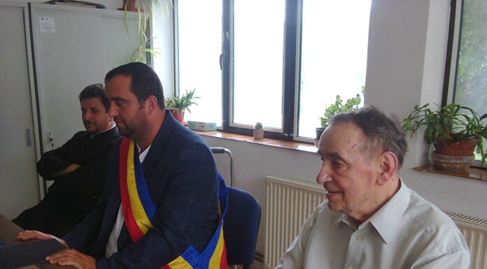 Doctorul Cornel MUNTEANU a primit Titlul de Cetăţean de Onoare al Comunei Bărbăteşti – ,,Vă mulţumesc din suflet pentru cinstea şi onoarea pe care mi le-aţi acordat, alegându-mă Cetăţean de Onoare al acestei comune”!