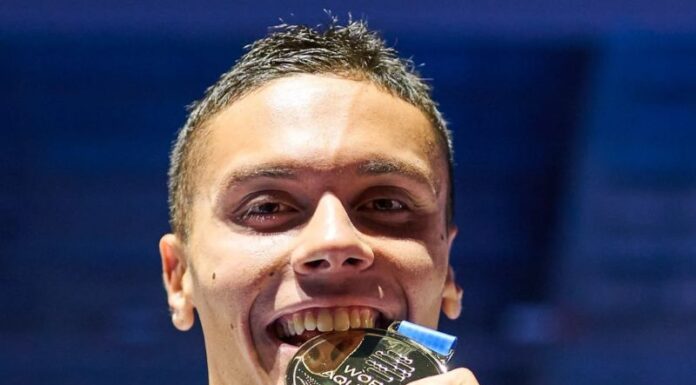 David Popovici, dublu campion mondial la Singapore