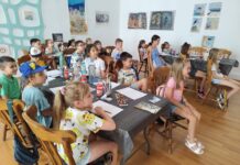 Povești, ilustrații și istorie, la atelierul de creație de la Muzeul Județean Gorj