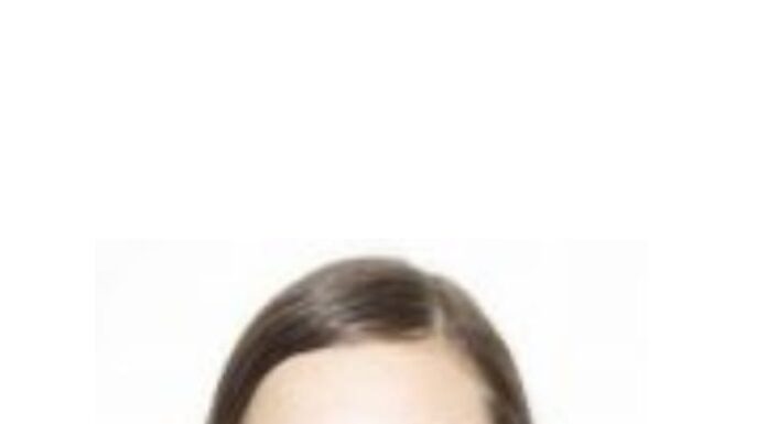 FOTO: Adolescentă din Târgu-Cărbunești, dispărută