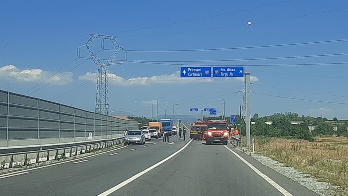 Update – Un copil de 2 ani și o femeie, răniți în accidentul de la Târgu Jiu