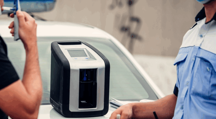 Șofer din Gorj, acuzat că ar fi fost drogat la volan în Mehedinți