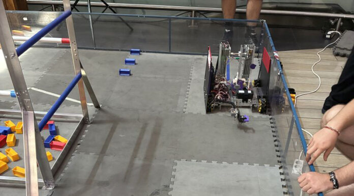 Lupte cu roboți la mall!