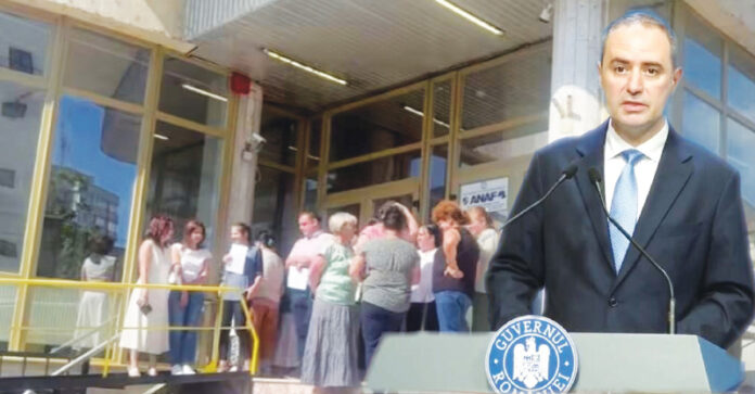 Nazare intervine după protestul finanțiștilor. Angajații din Gorj, luați la ochi