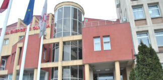 Bolojan vrea mai puțini șefi în companiile de stat