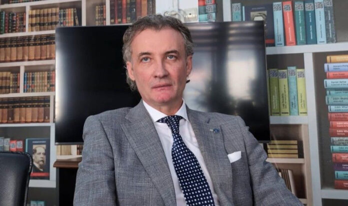 Gorjul liniștii bine plătite: Cum a prosperat Adrian Savu, fostul șef al Autorității Antigrindină, în timp ce instituția stă pe loc