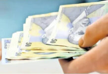 S-a dat drept cumpărător ca să fure toți banii din sertar