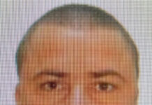 VIDEO: Bărbat periculos, dat în urmărire! Persoanele care îl văd sunt rugate să nu se apropie de el