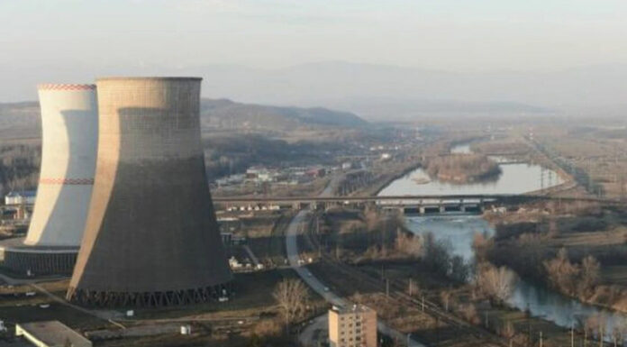 Pe șefii CEO îi doare-n cot! Grupurile energetice pot să bubuie și excavatoarele să fie înghițite de pământ, ei nu plătesc nimic! Polițele profesionale de asigurare le salvează funcțiile și cariera