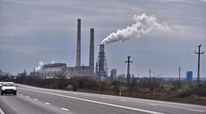 Complexul Energetic Oltenia, lăsat să crape. La propriu