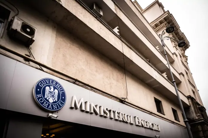 Ce directori din Energie și-au mai tăiat salariul!