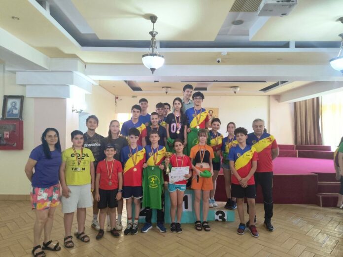 Elevii de la Palatul Copiilor Târgu Jiu, campioni naționali la radio orientare