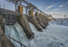 Seceta a scăzut producția Hidroelectrica