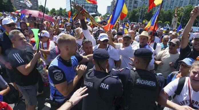 Dosare penale și sancțiuni după protestele violente de la Guvern