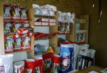 Val de amenzi în județ! Depozite infecte și mâncare pentru animale cu termen expirat