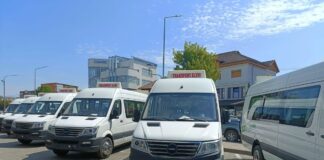 Microbuze electrice pentru elevii din 11 localități din Gorj