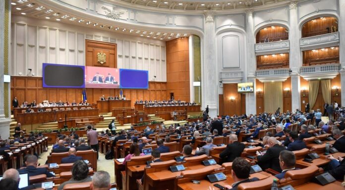 Moțiunea pentru căderea Guvernului Bolojan, la vot