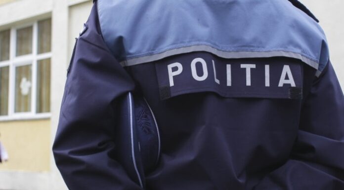 Polițist din Gorj, prins băut la serviciu