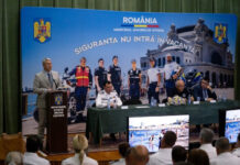 Doi polițiști din Gorj, delegați la mare