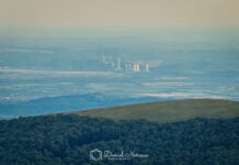 Cum se vede Termocentrala Rovinari din vârful munților